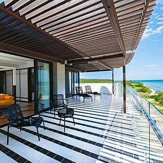 Ocean Eden Bay — Sample Balcony