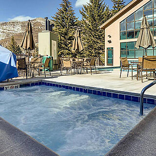 Bluegreen's StreamSide at Vail — Hot Tub