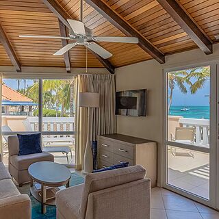 Playa Linda Beach Resort — Sample Living Area