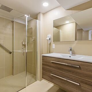 Playa Linda Beach Resort — Sample Bathroom