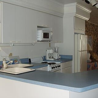 Bluebeard's Castle — - Unit Kitchen