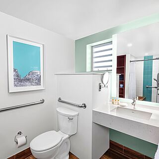 Club Wyndham Elysian Beach Resort — Sample Bathroom