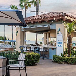 Marriott's Newport Coast Villas &mdash; Poolside Restaurant and Bar