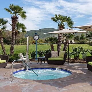 Marriott's Newport Coast Villas &mdash; Accessible Hot Tub
