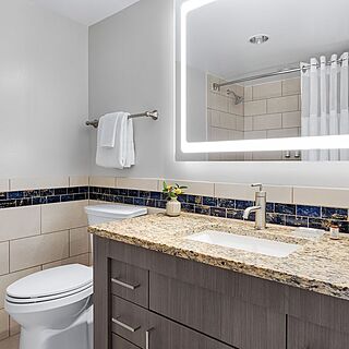 Marriott's Crystal Shores — Sample Bathroom