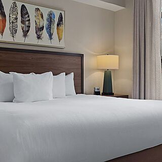 Club Wyndham Great Smokies Lodge — Sample Bedroom