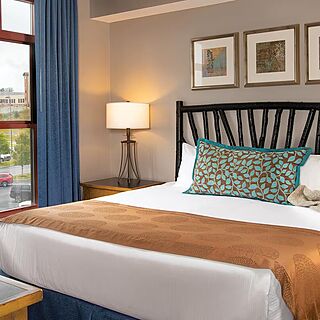 Club Wyndham Great Smokies Lodge — Sample Bedroom
