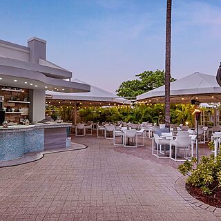 Marriott's Aruba Surf Club — Poolside Restaurant and Bar