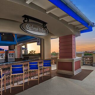 Marriott's OceanWatch Villas at Grande Dunes — Sand Dollar Pool Bar