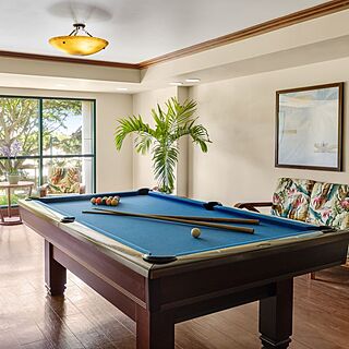 Marriott's Ko Olina Beach Club — Lounge with Pool Table