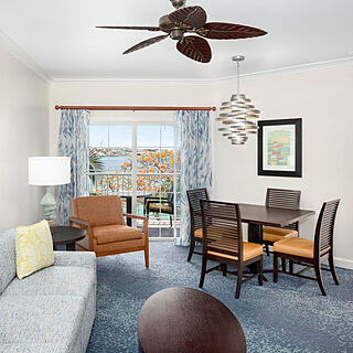 Harborside Resort at Atlantis &mdash; Sample Living and Dining Area