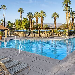 Marriott's Desert Springs Villas II — Pool With Cabanas and Tables