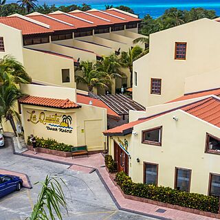 La Quinta Beach Resort — Exterior