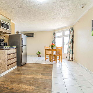 La Quinta Beach Resort — Sample Kitchen