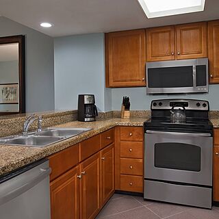 Marriott's Harbour Point and Sunset Pointe at Shelter Cove &mdash; Sample Kitchen