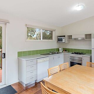 Ramada Resort by Wyndham Phillip Island — Sample Kitchen