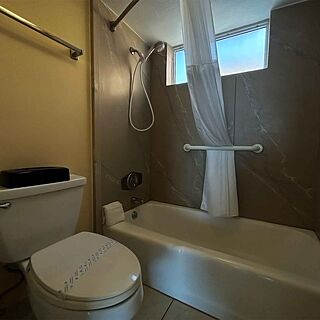 Outrigger Beach Club &mdash; Sample Bathroom