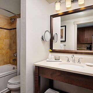 Sheraton Steamboat Resort Villas — Sample Bathroom