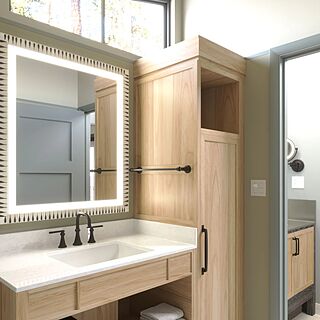 The Cabins at Disney's Fort Wilderness Resort — Sample Bathroom