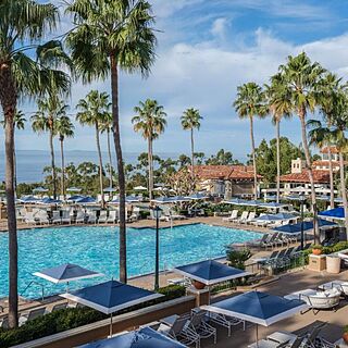 Marriott's Newport Coast Villas &mdash; Pool With Loungers and Umbrellas