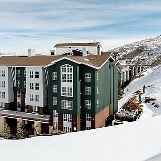 Marriott's MountainSide at Park City — Grounds During Winter