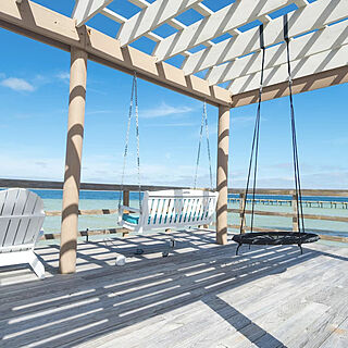 Soundside Holiday Beach Resort — Resort Patio