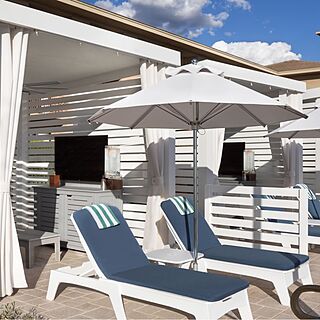 The Westin Kierland Villas &mdash; Cabanas With Loungers and TVs