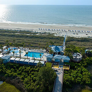 Marriott's SurfWatch &mdash; Resort Exterior With Pool and Beach View