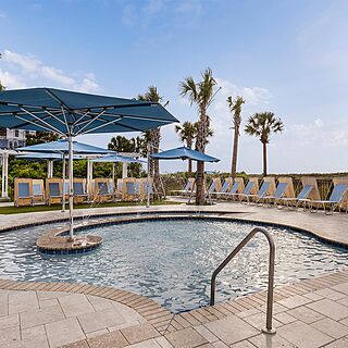 Marriott's SurfWatch &mdash; Pool With Shaded Loungers and Umbrellas