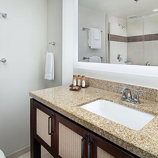 Marriott's Kauai Beach Club — Sample Bathroom