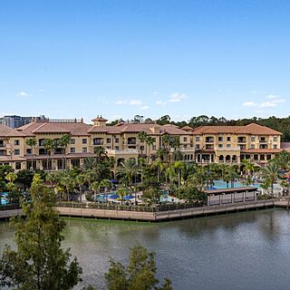 Club Wyndham Bonnet Creek Resort — Resort Grounds Waterfront View