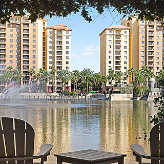 Club Wyndham Bonnet Creek Resort — Waterfront Lounge Area