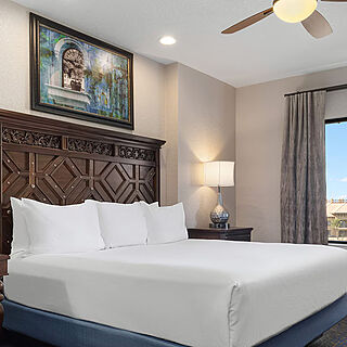 Club Wyndham Bonnet Creek Resort — Sample Presidential Unit Bedroom