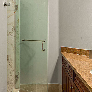 Club Wyndham Grand Desert — Sample Bathroom