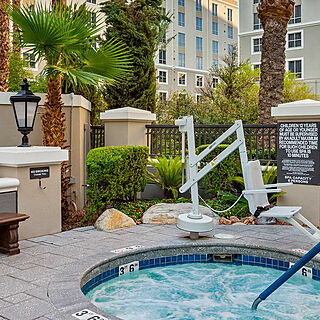 Club Wyndham Grand Desert — Accessible Hot Tub