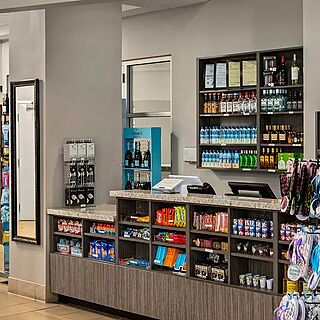 Club Wyndham Grand Desert — Marketplace and Shopping