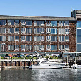 Club Wyndham Inn on Long Wharf — Exterior With Dock and Water View
