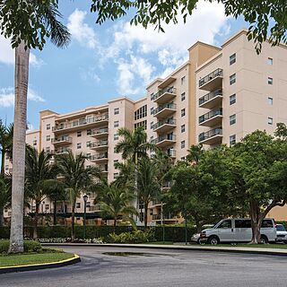 WorldMark Palm Aire — Exterior