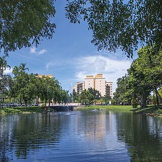 WorldMark Palm Aire — Exterior