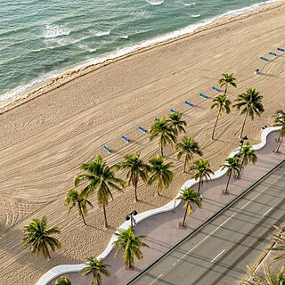 Marriott's BeachPlace Towers — Beach View From Resort