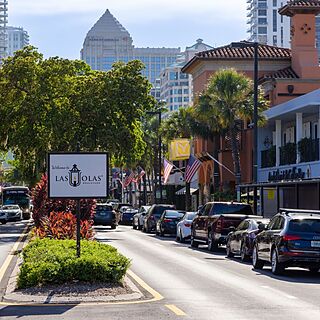 Marriott's BeachPlace Towers — Nearby Las Olas Boulevard