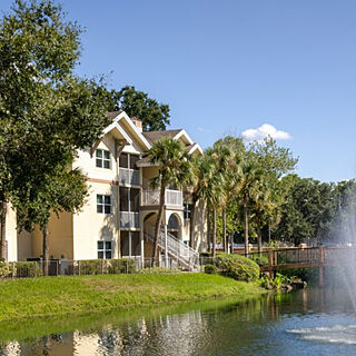 Sheraton Vistana Resort &mdash; Exterior With Water View