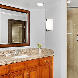 Marriott's Desert Springs Villas &mdash; Sample Bathroom
