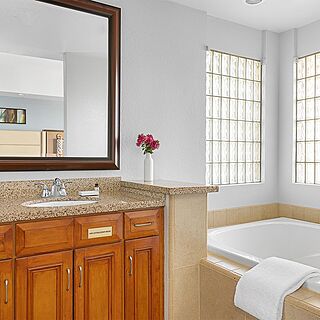 Marriott's Desert Springs Villas &mdash; Sample Bathroom