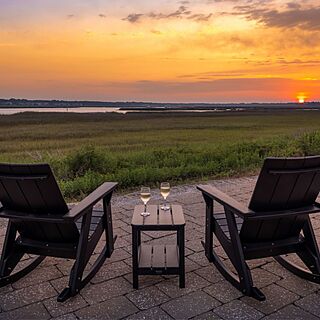 Marriott's Harbour Point and Sunset Pointe at Shelter Cove &mdash; Waterfront Patio