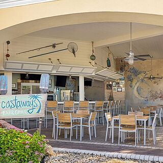 Sheraton Vistana Resort — Castaways Poolside Bar and Grill