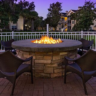 Sheraton Vistana Resort — Firepit Area