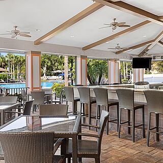 Sheraton Vistana Resort — Poolside Bar and Grill