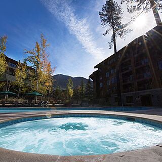 Marriott Grand Residence Club - Lake Tahoe — Outdoor Hot Tub