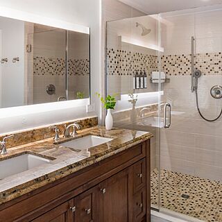 Marriott's Lakeshore Reserve — Sample Bathroom